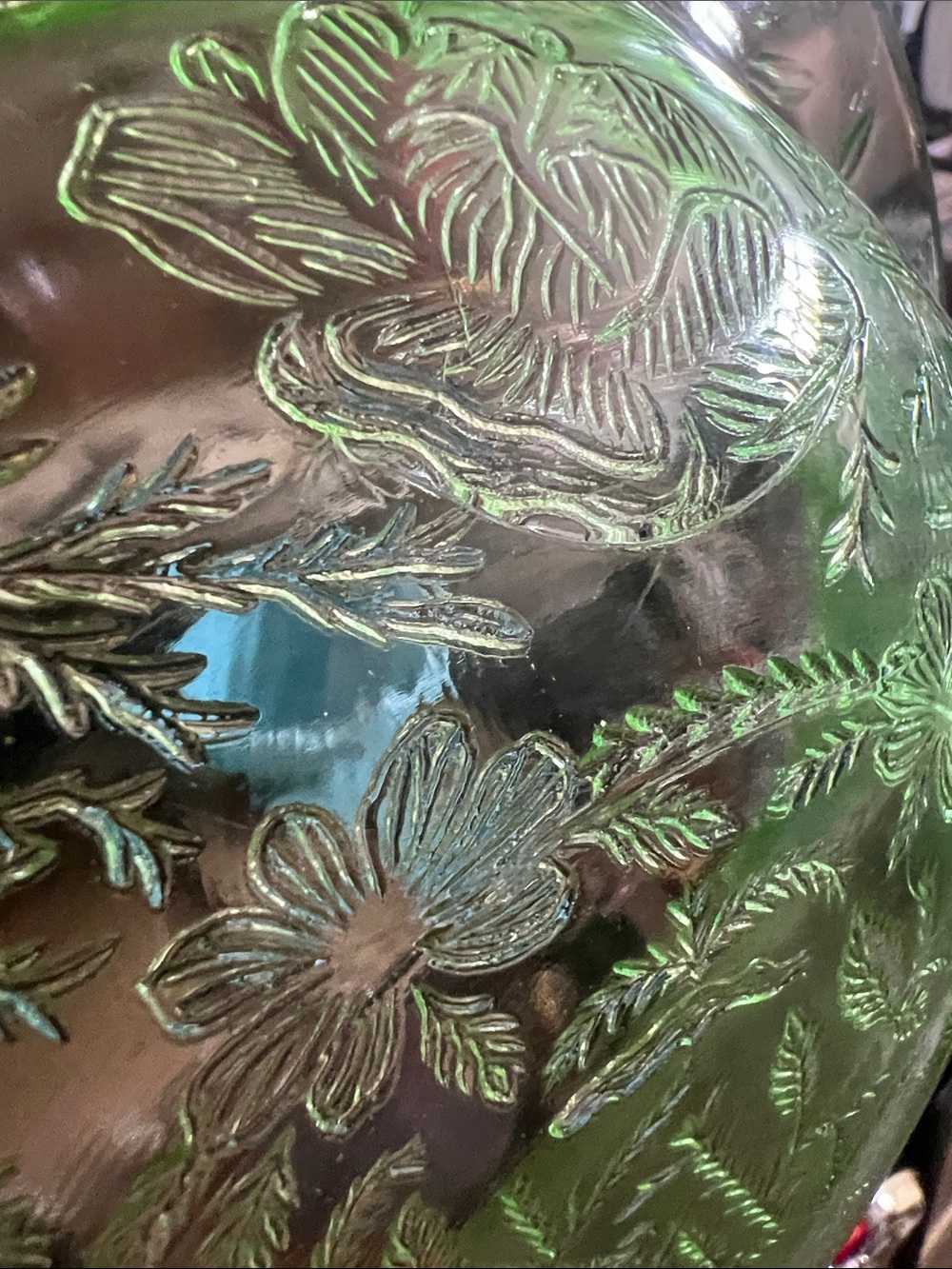 VTG Green Depression Glass Uranium Glass Rose and Thorn Footed Bowl Console Bowl - Picture 15 of 15